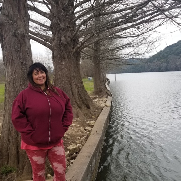 Meet your Posher, Ta. - Picture 2 of 4